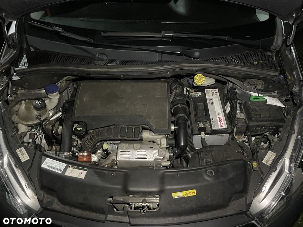 Peugeot 208 1.2 PureTech GPF Allure S&S EAT6 - 18