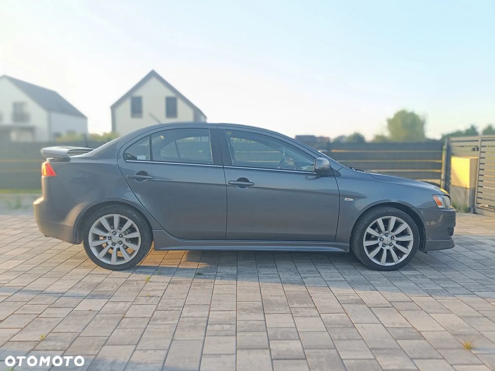 Mitsubishi Lancer 1.8 Intense - 6
