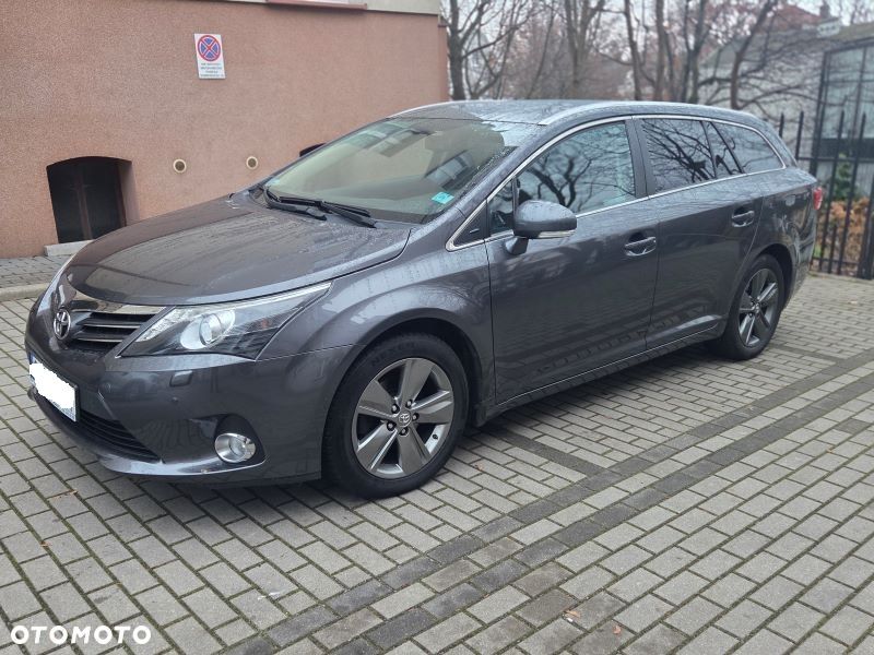 Toyota Avensis 2.0 D-4D Premium - 10