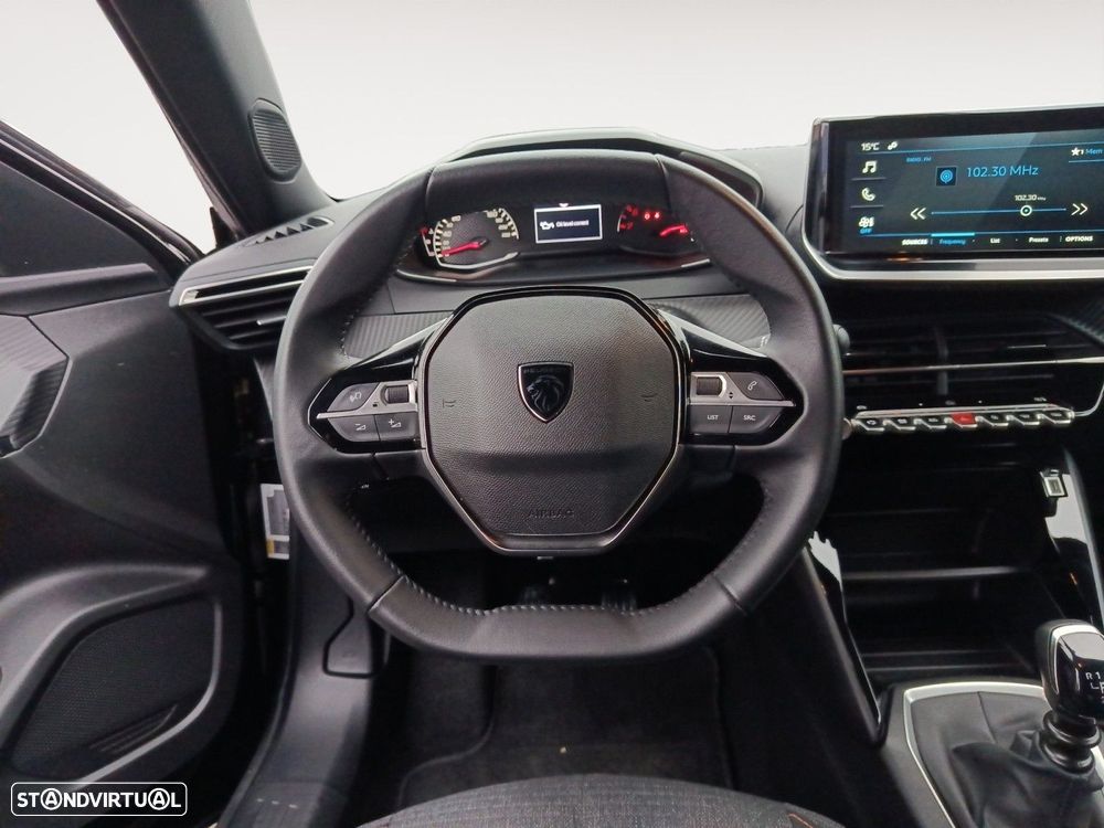 Peugeot 2008 1.2 PureTech Style - 12