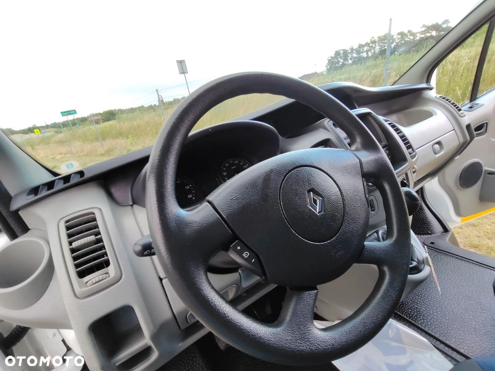 Renault Trafic - 40