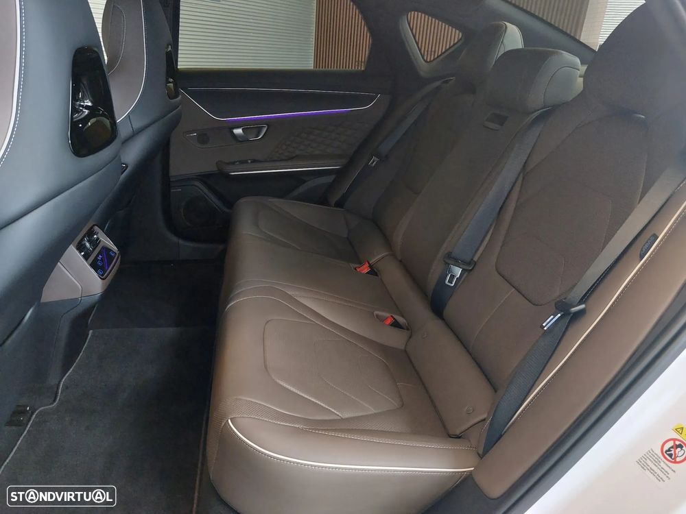 BYD Han 85.4 kWh AWD Executive - 33