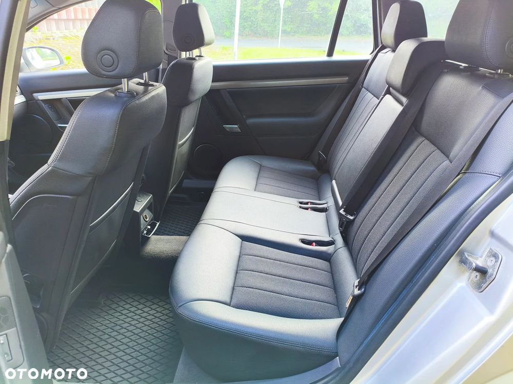 Opel Vectra 1.9 CDTI Cosmo - 8