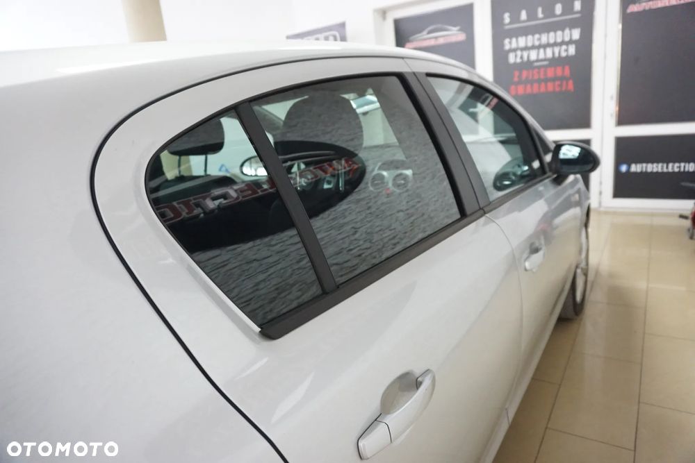 Opel Corsa 1.2 16V Cosmo - 14