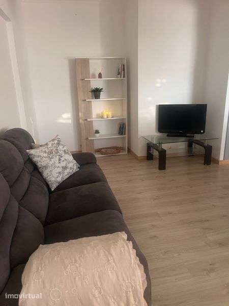 T2 remodelado com vista de mar e  garagem– Monte Estoril - Grande imagem: 5/11