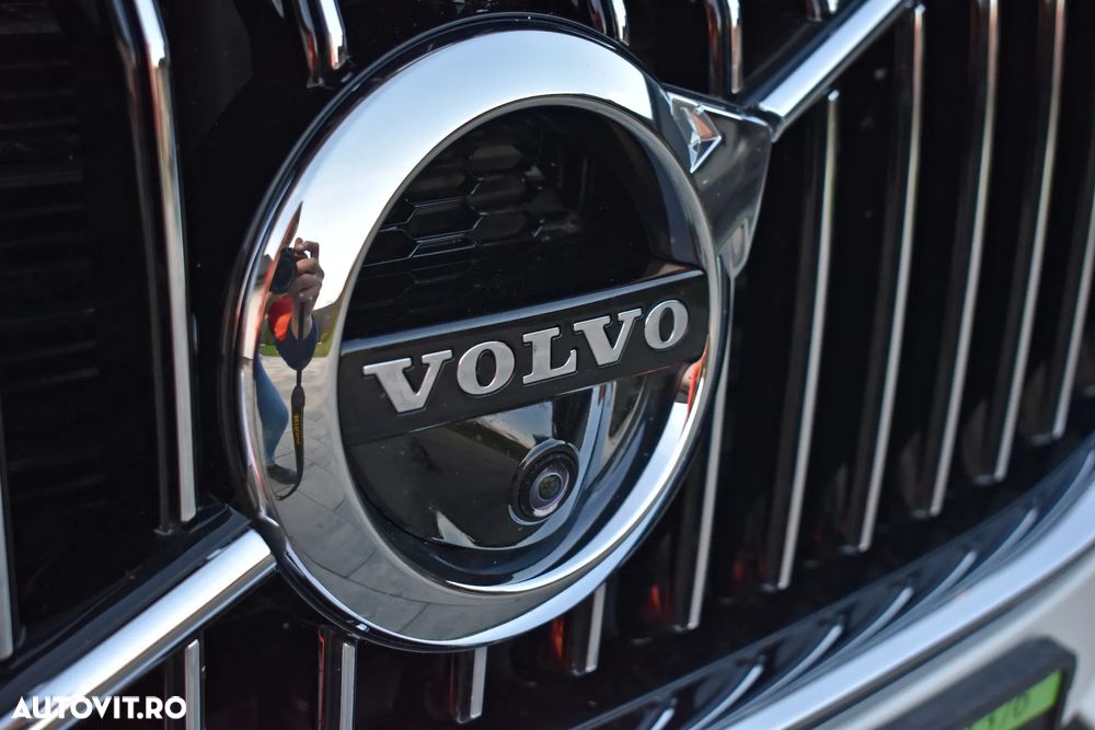 Volvo XC 60 B4 D AWD Geartronic Inscription - 28