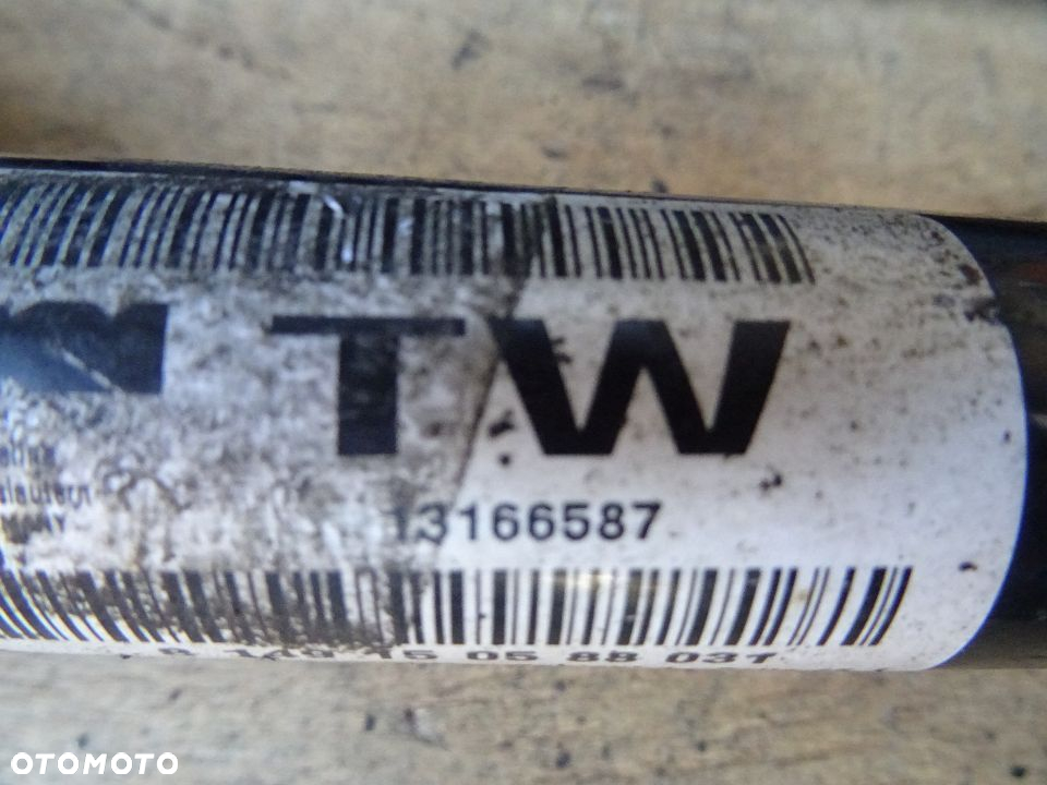 PÓŁOŚ SKRZYNI BIEGÓW F40 OPEL SIGNUM VECTRA C 2,0T Z20NET PRZEGUB 1,9 - 5