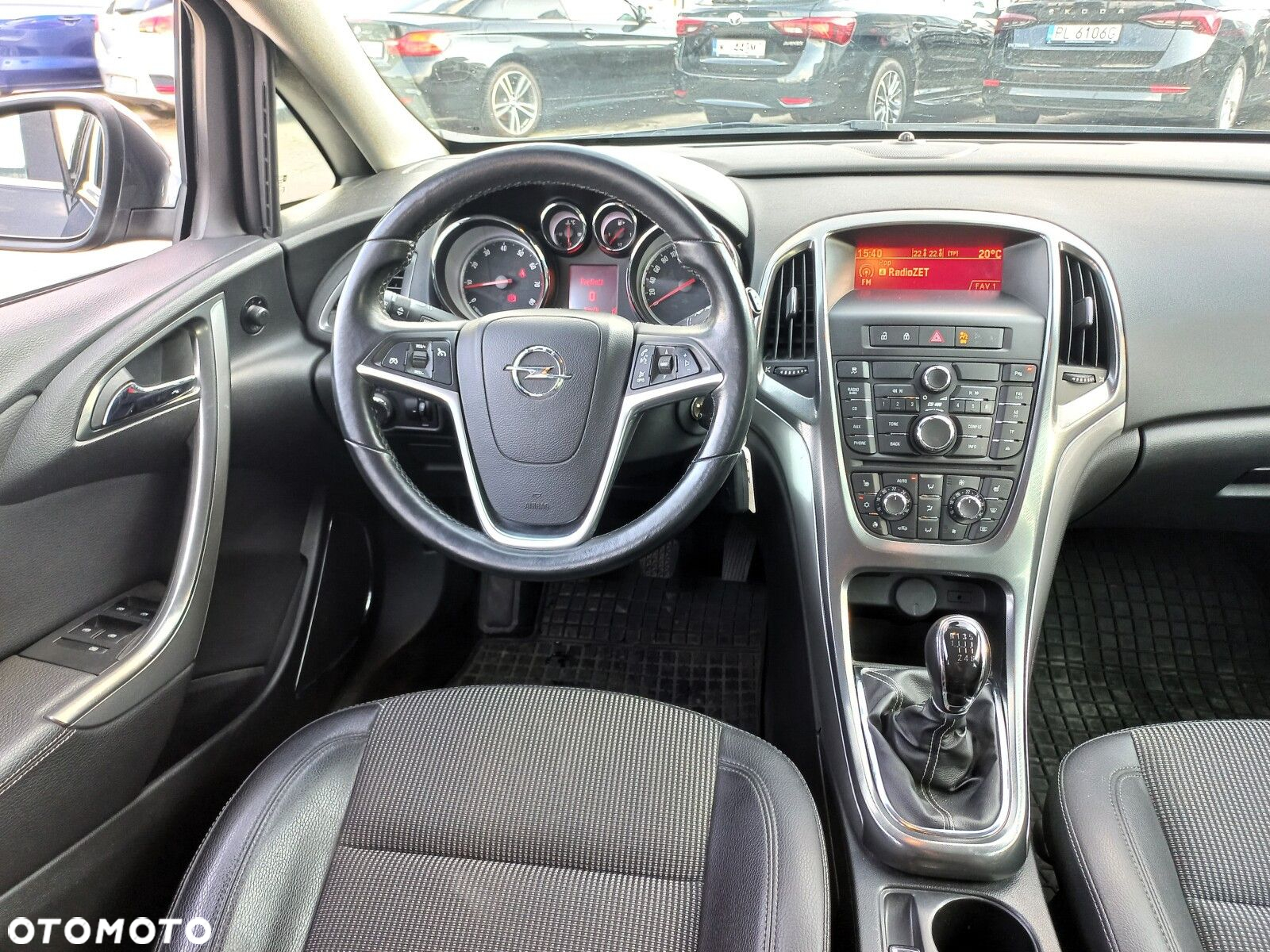 Opel Astra IV 1.4 T Cosmo - 9