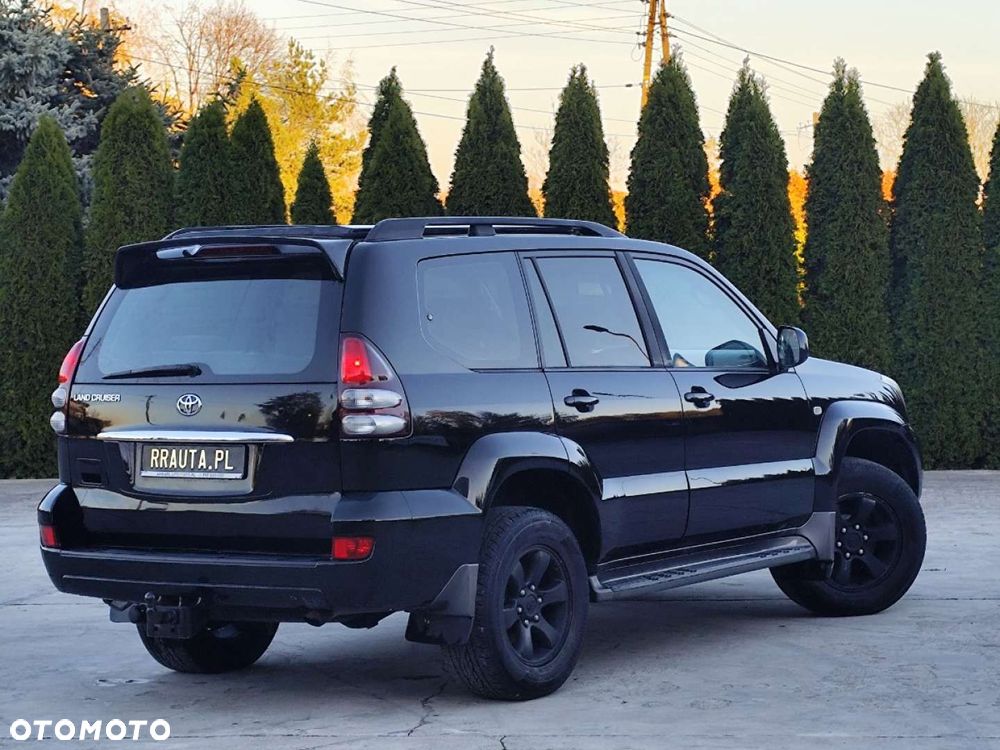 Toyota Land Cruiser - 7