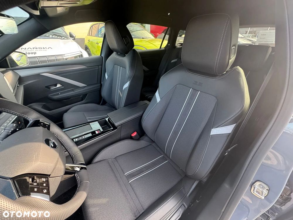 Opel Astra 1.2 T mHEV GS S&S eDTC - 16