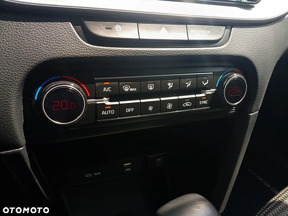 Kia XCeed 1.5 T-GDI M DCT - 19