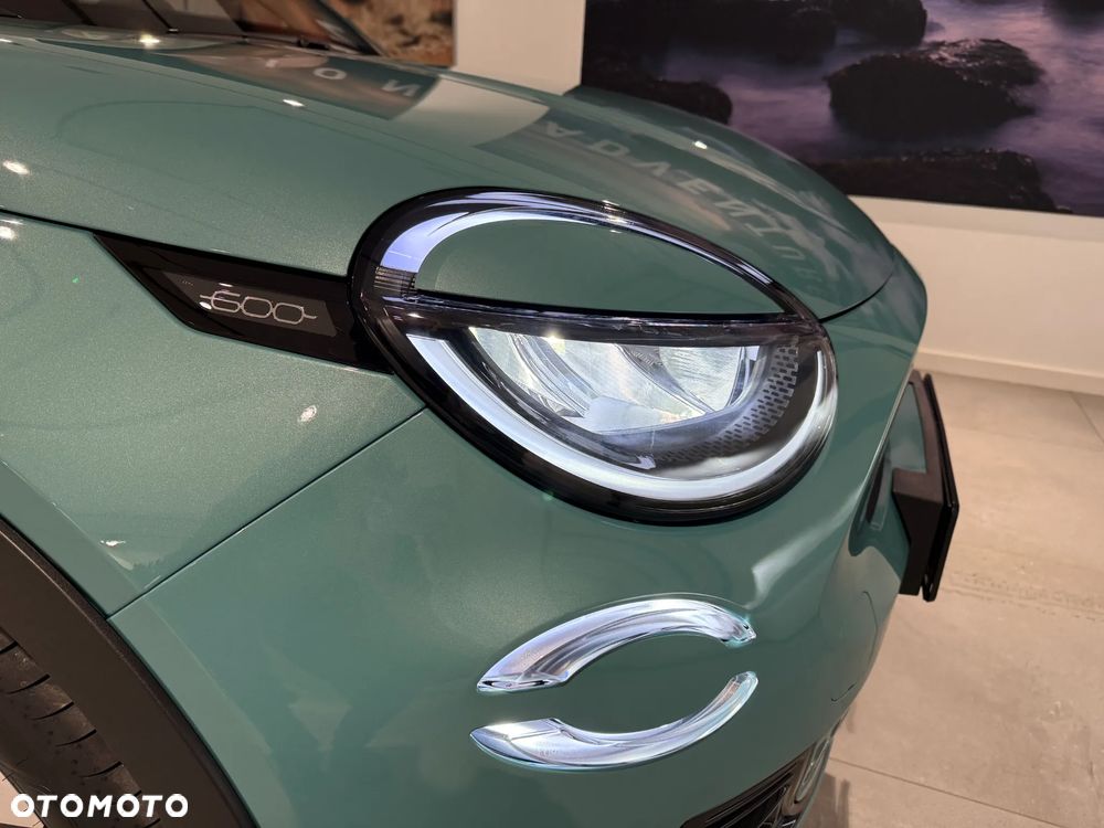 Fiat 600 1.2 Turbo La Prima eDCT - 11