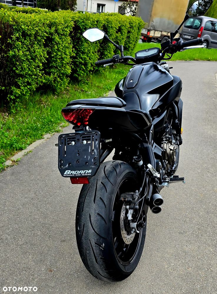 Yamaha MT - 19