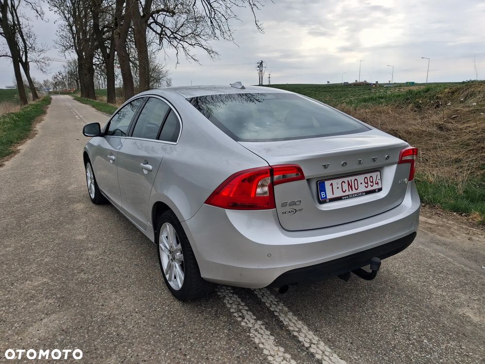 Volvo S60 D2 Edition - 15