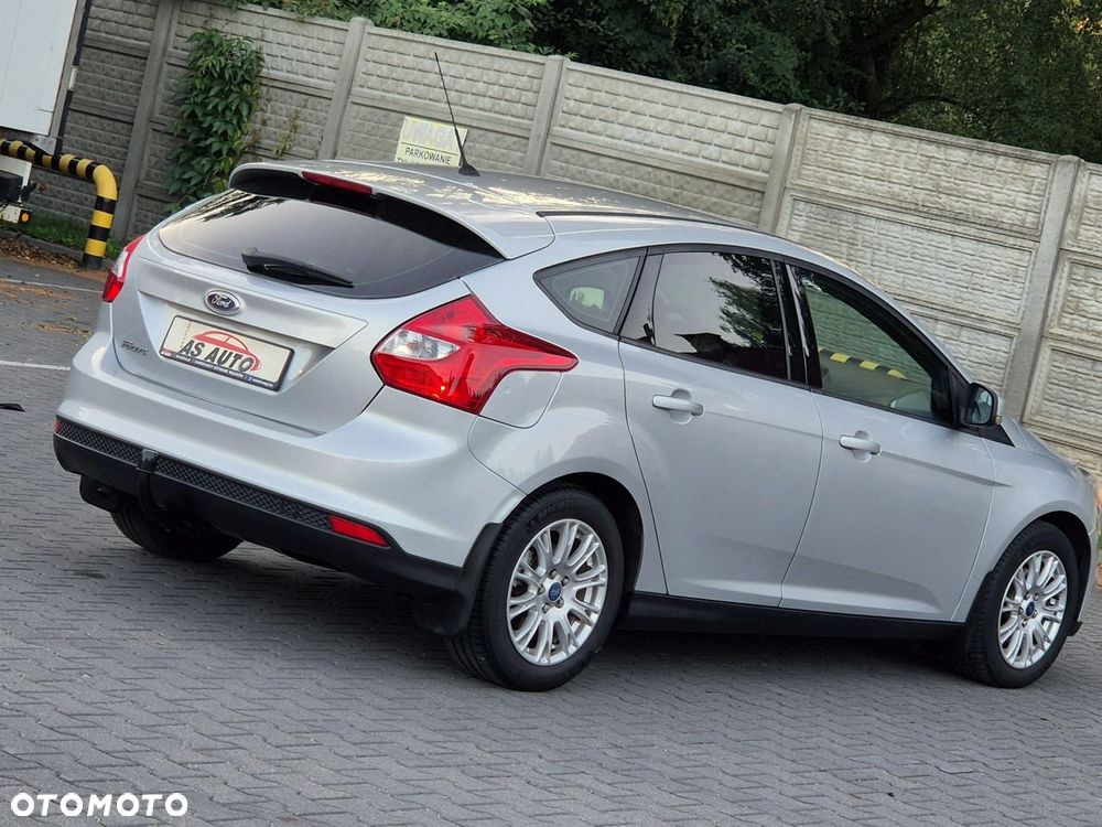 Ford Focus 1.6 Titanium - 28