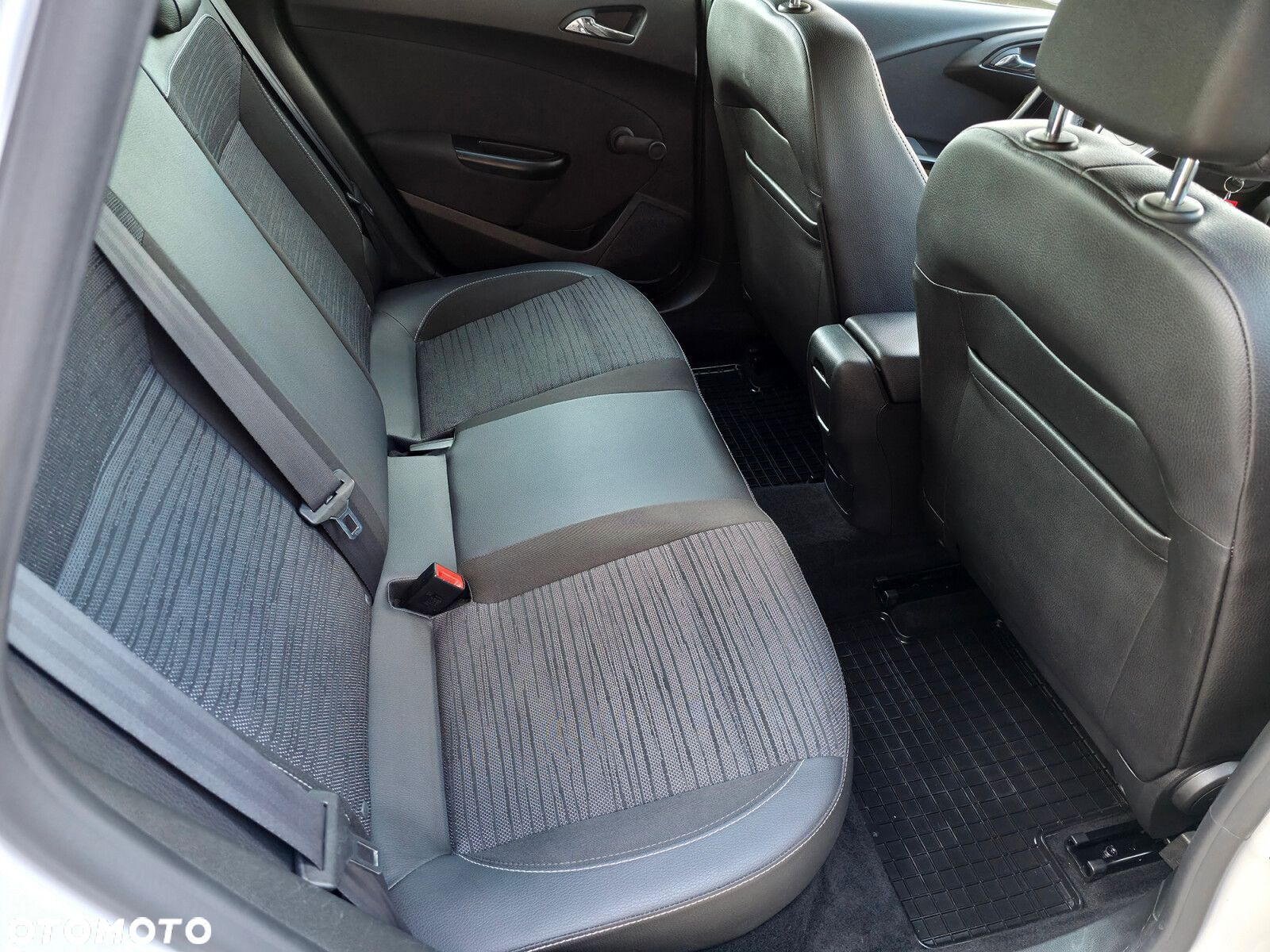 Opel Astra - 13