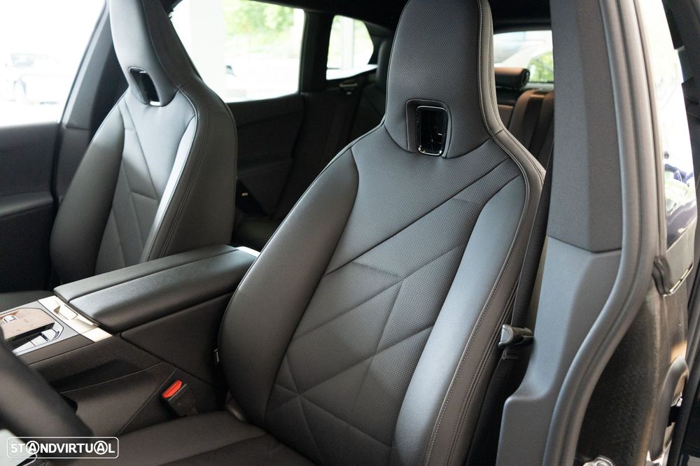 BMW iX xDrive 50 Pack Desportivo - 8