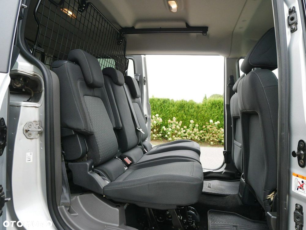 Ford Transit Connect - 25
