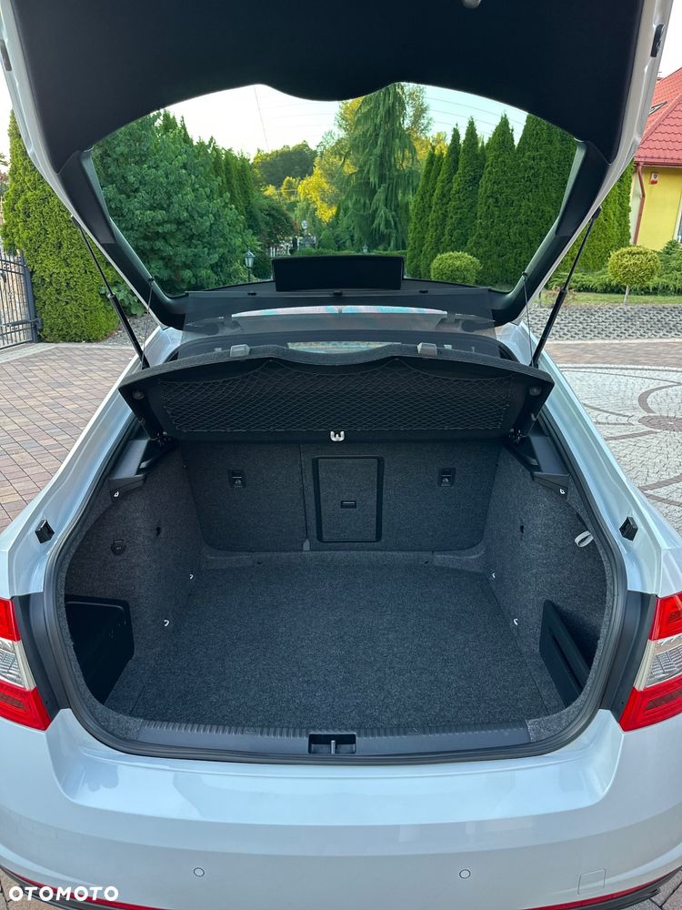 Skoda Octavia 2.0 TSI RS DSG - 27