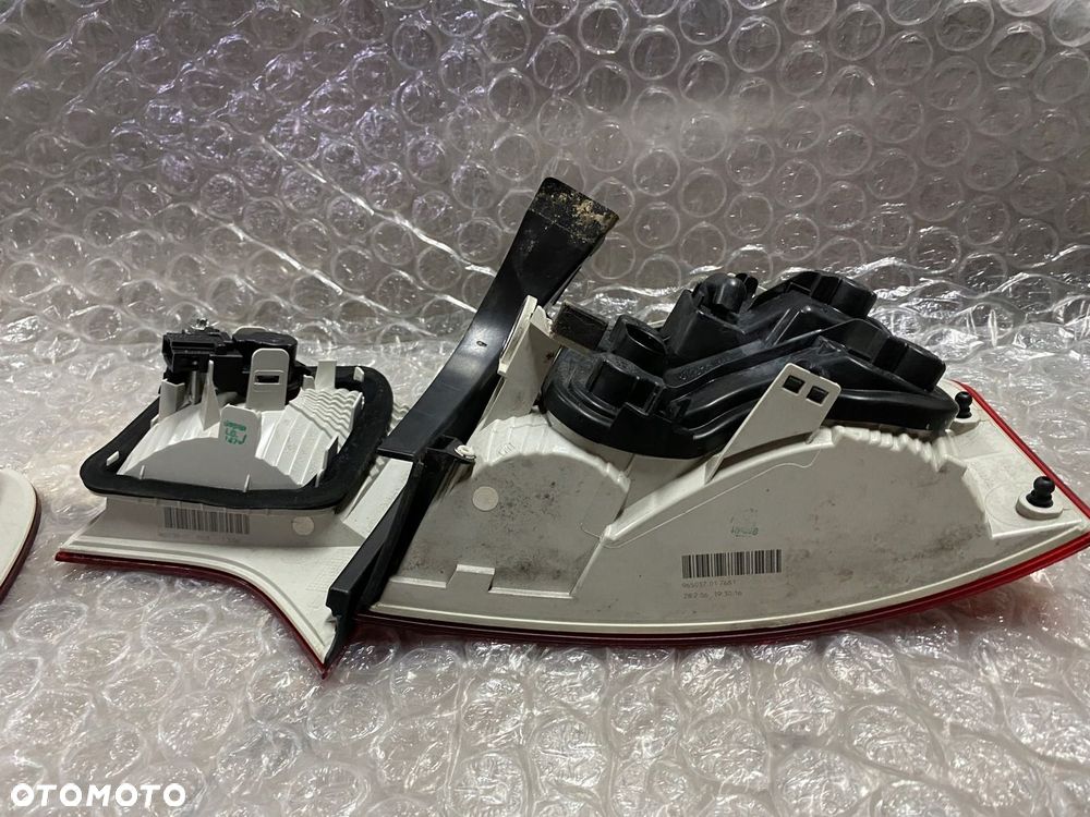 LAMPY TYŁ AUDI A4 B7 8E0 SEDAN 8E5945096 8E5945095 - 8
