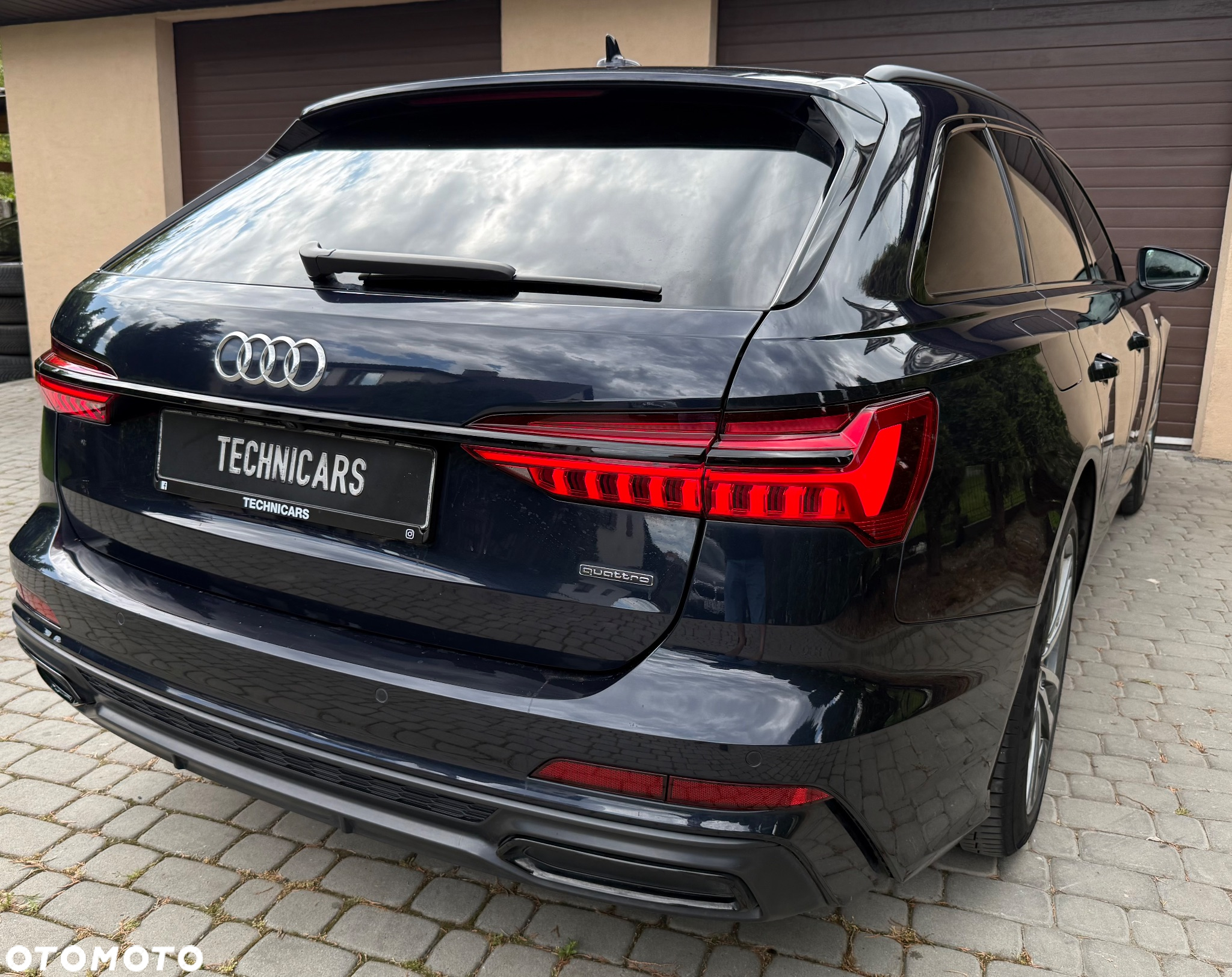 Audi A6 Avant 40 TDI quattro S tronic S line - 14