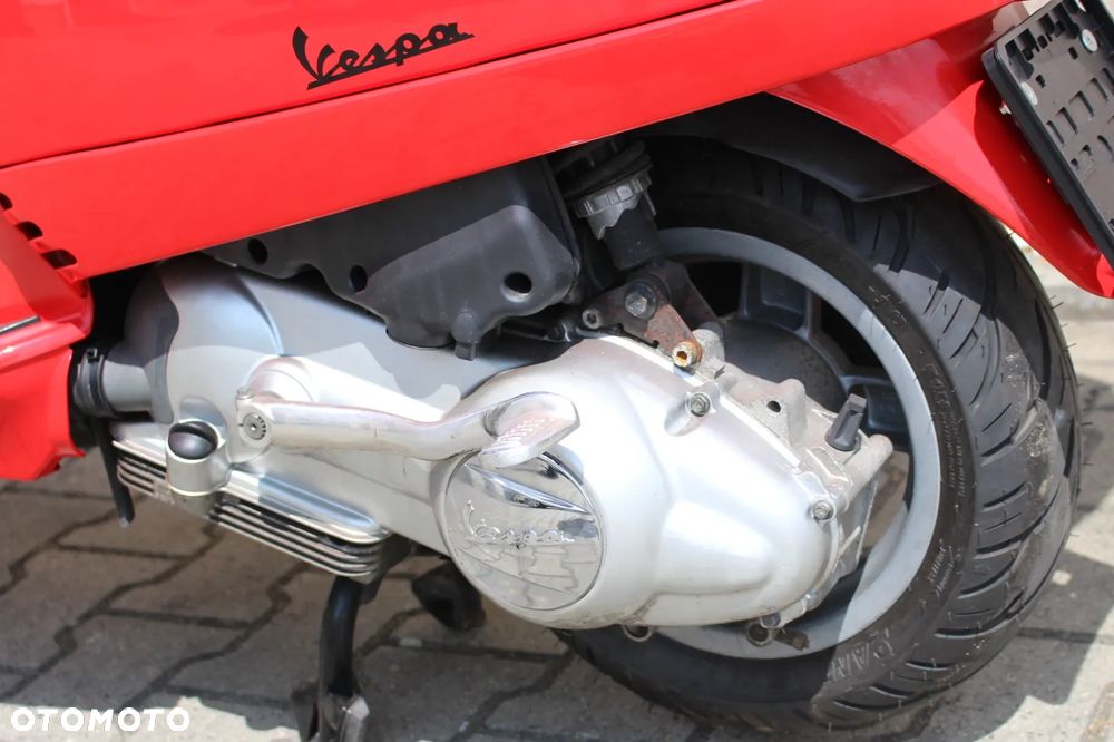 Piaggio Vespa - 22