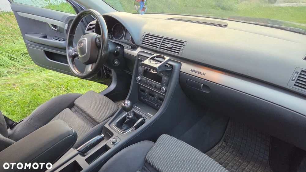 Audi A4 Avant 2.0 TDI DPF quattro - 12