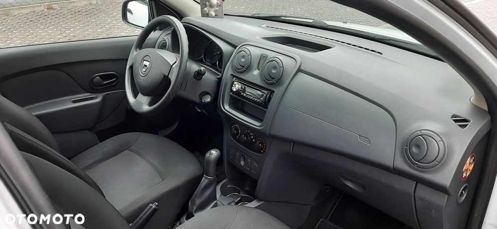 Dacia Logan - 8