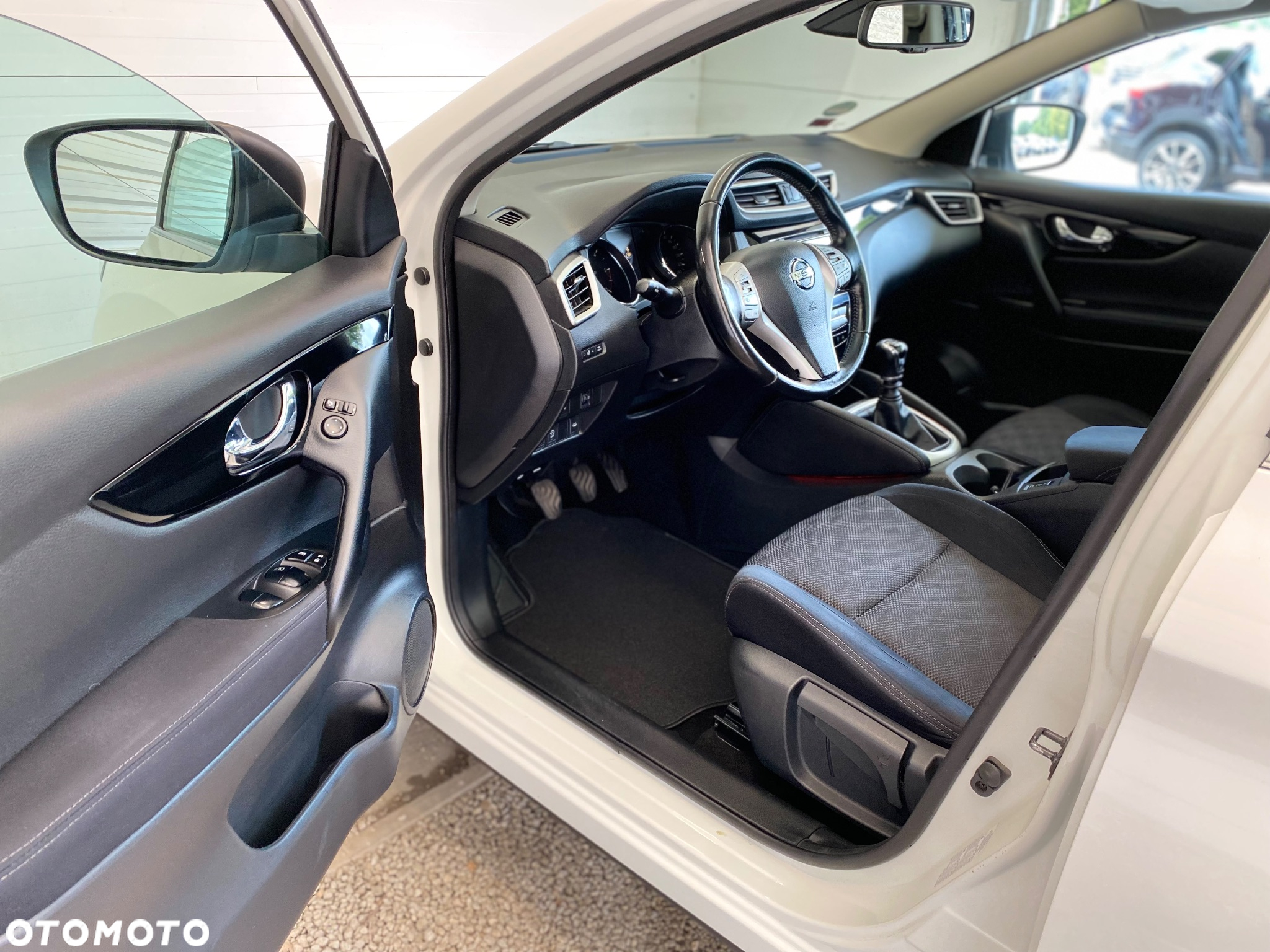 Nissan Qashqai 1.5 dCi Tekna EU6 - 8