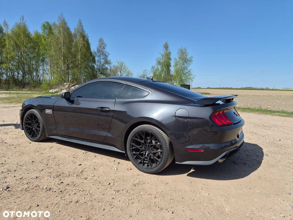 Ford Mustang - 9