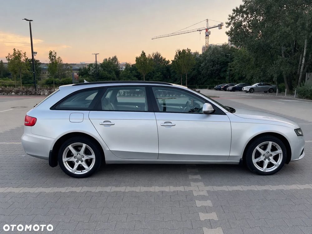 Audi A4 Avant - 1