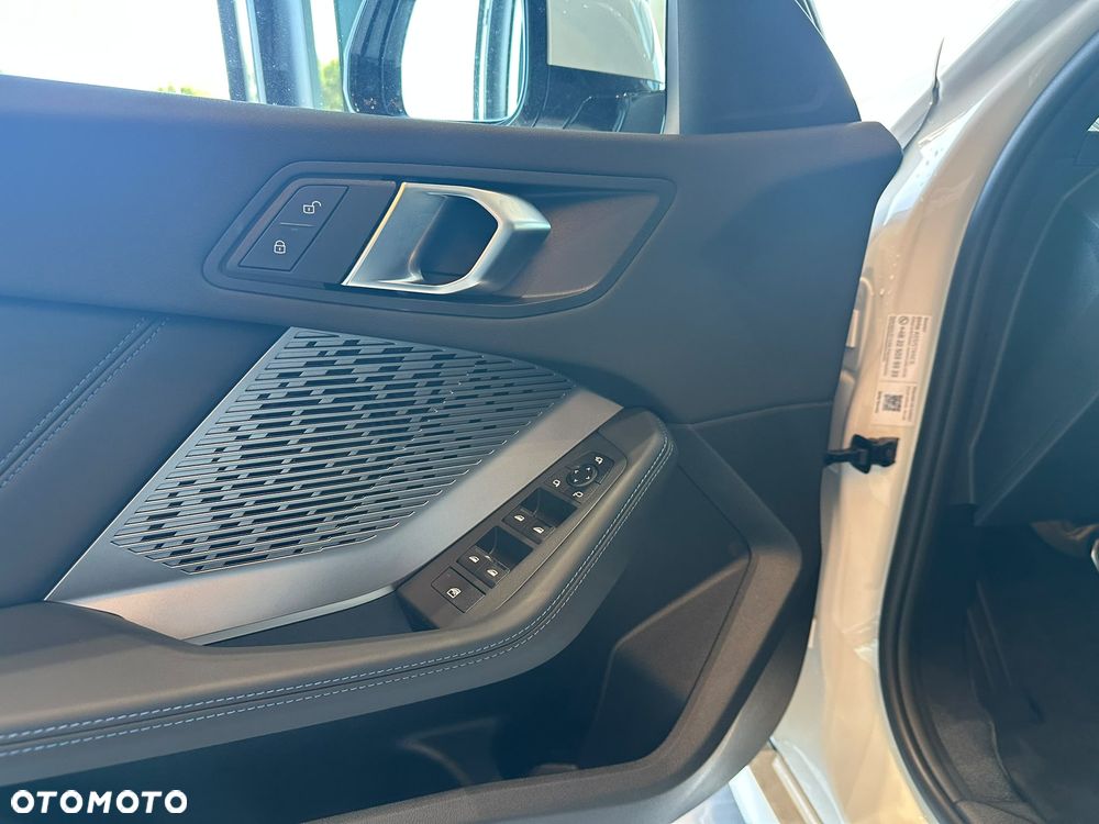 BMW Seria 1 - 21