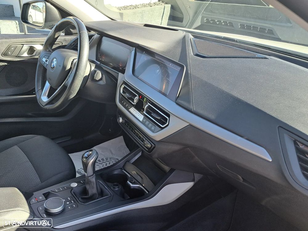BMW 116 i Line Sport - 22