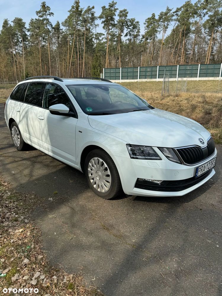 Skoda Octavia 2.0 TDI DSG Ambition - 4