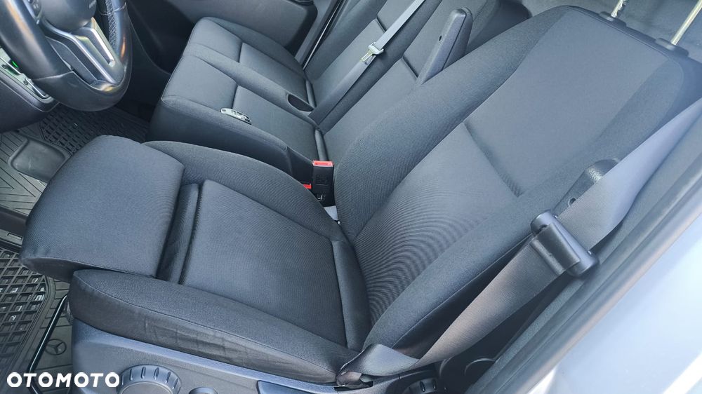 Mercedes-Benz Sprinter - 12