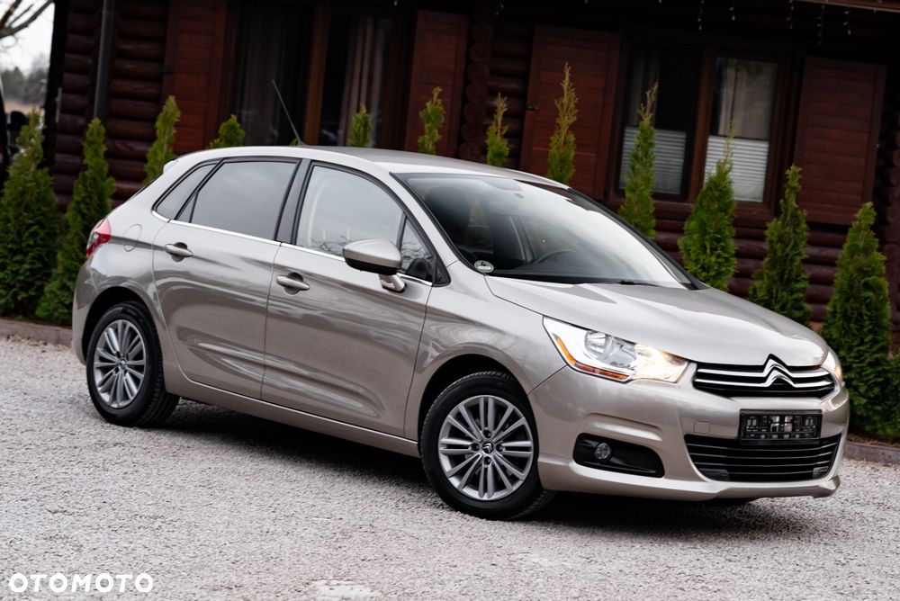 Citroën C4 e-HDi 110 Selection - 6