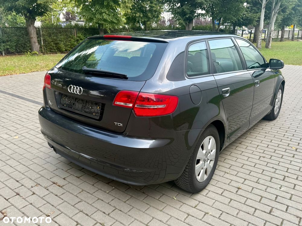 Audi A3 Sportback - 7
