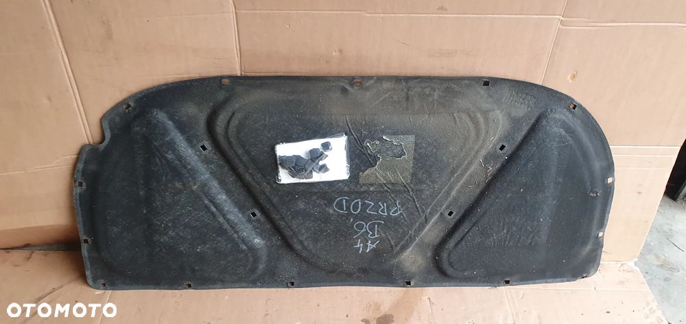 Wygłuszenie maski spinki Audi A4 B6 - 5