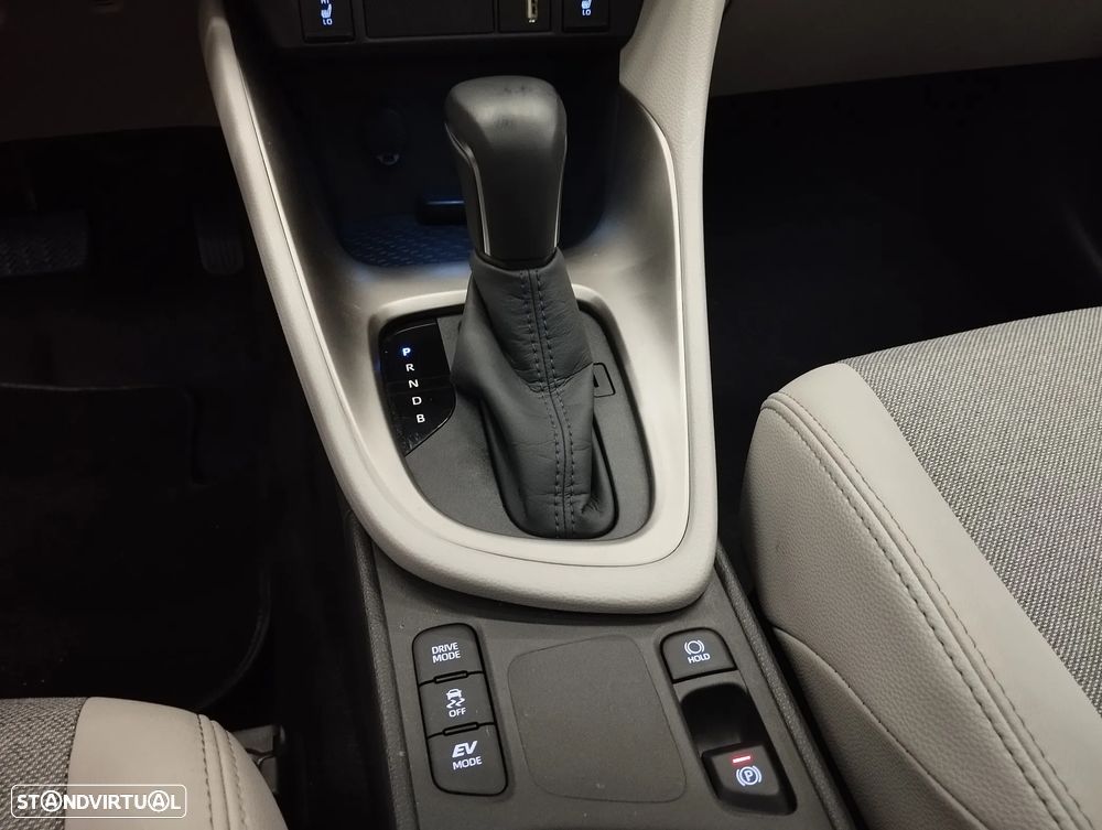 Toyota Yaris 1.5 HDF Luxury - 35