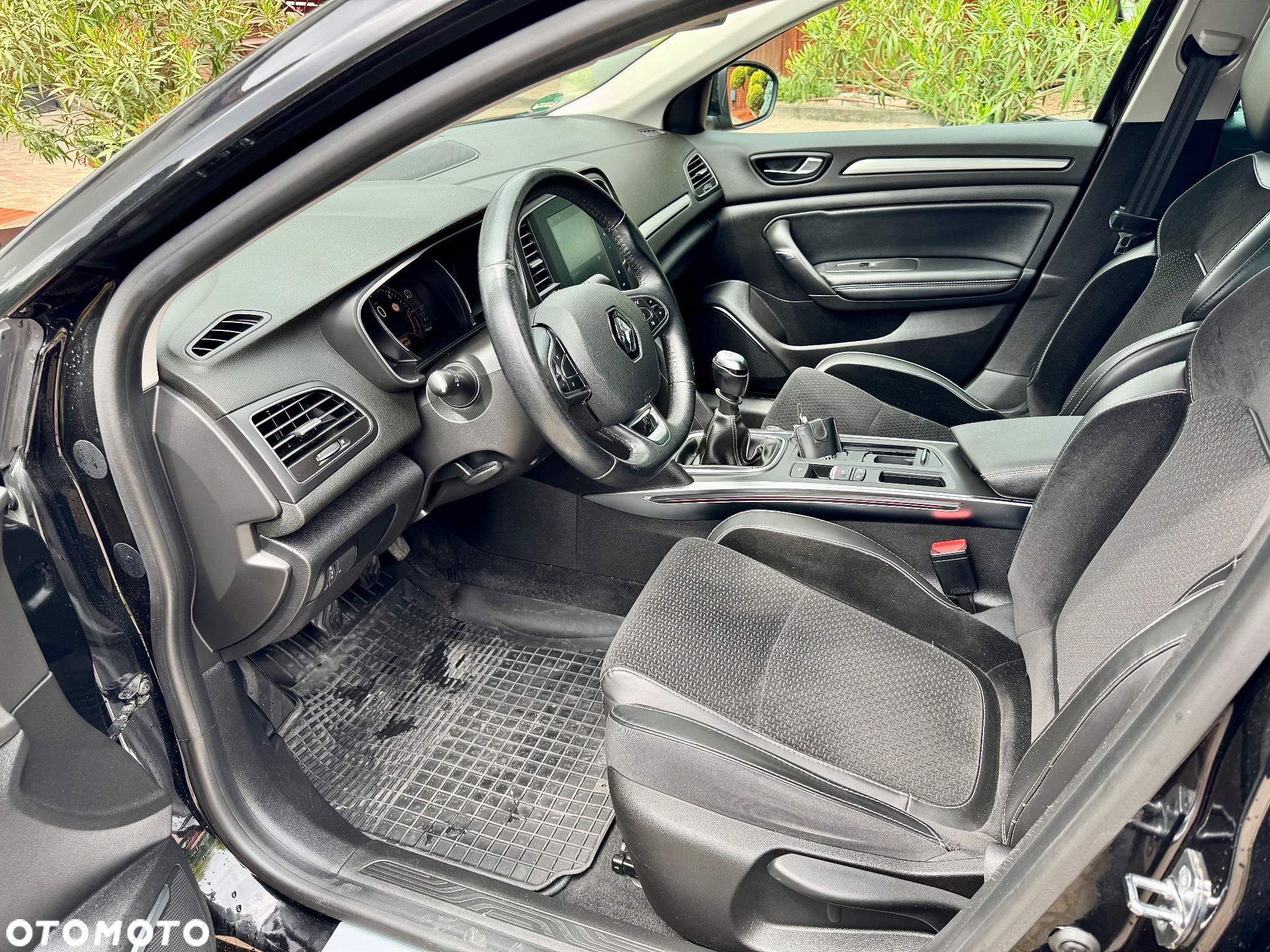 Renault Megane 1.6 dCi Intens - 13