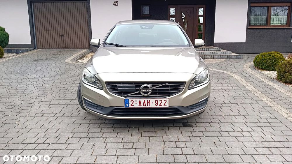 Volvo S60 DRIVe Momentum - 12