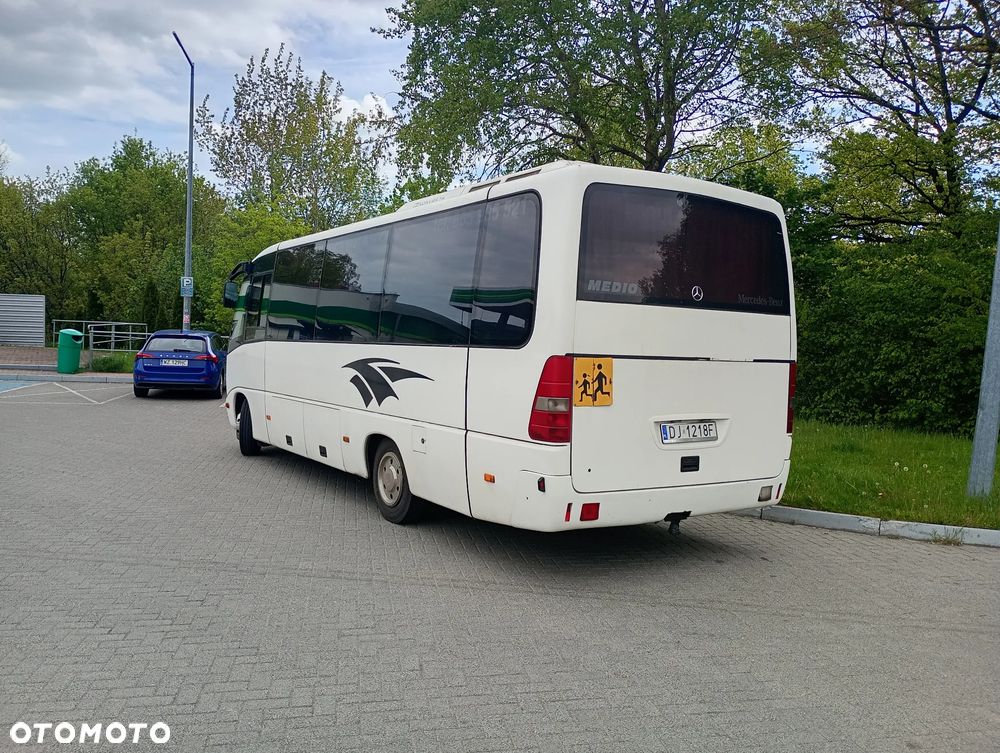 Mercedes-Benz Medio - 4