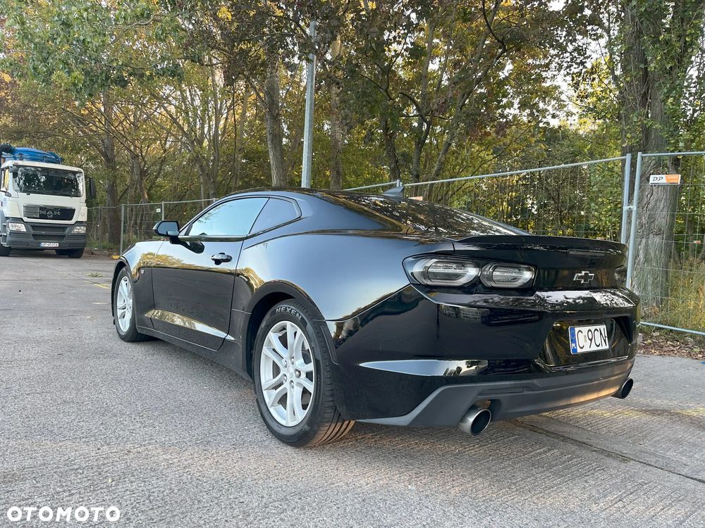 Chevrolet Camaro Coupe 2.0 - 9