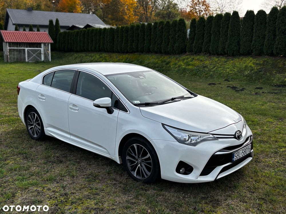 Toyota Avensis - 10
