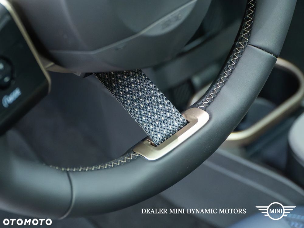MINI Cooper S Favoured Trim - 24