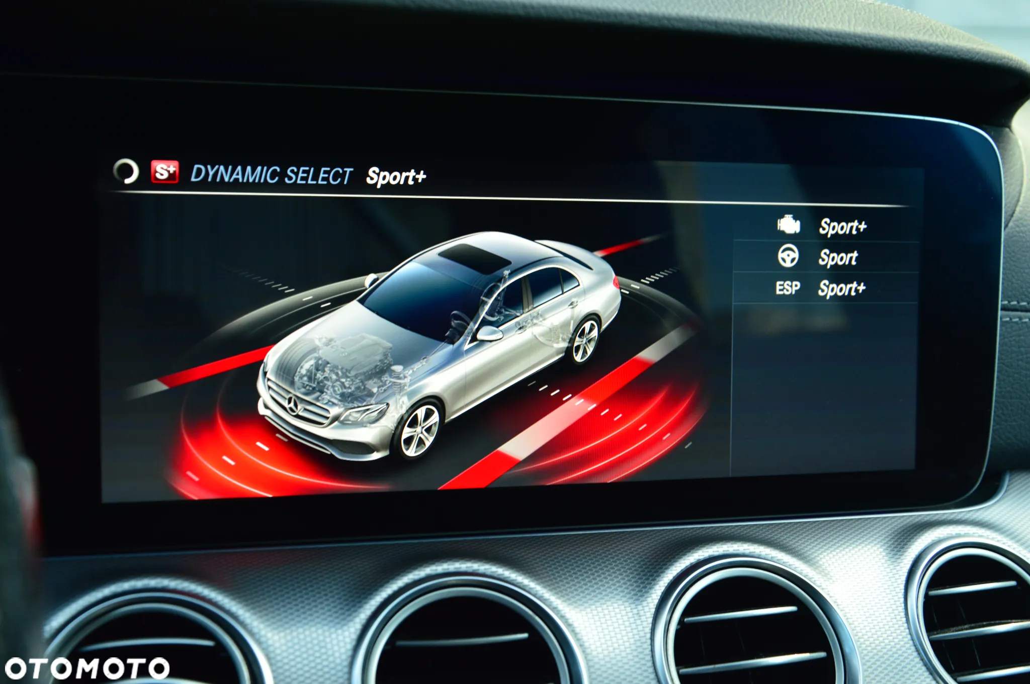 Mercedes-Benz Klasa E 220 d 4-Matic AMG - 25