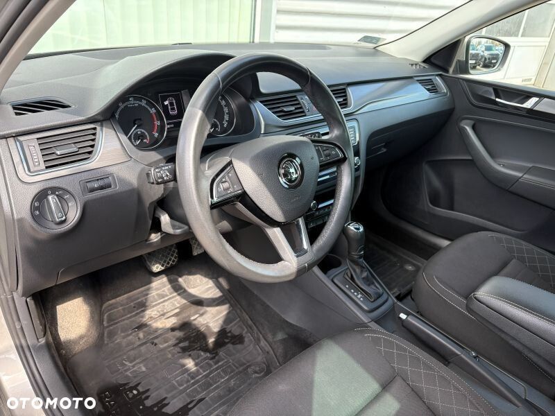 Skoda RAPID 1.0 TSI Style DSG - 9