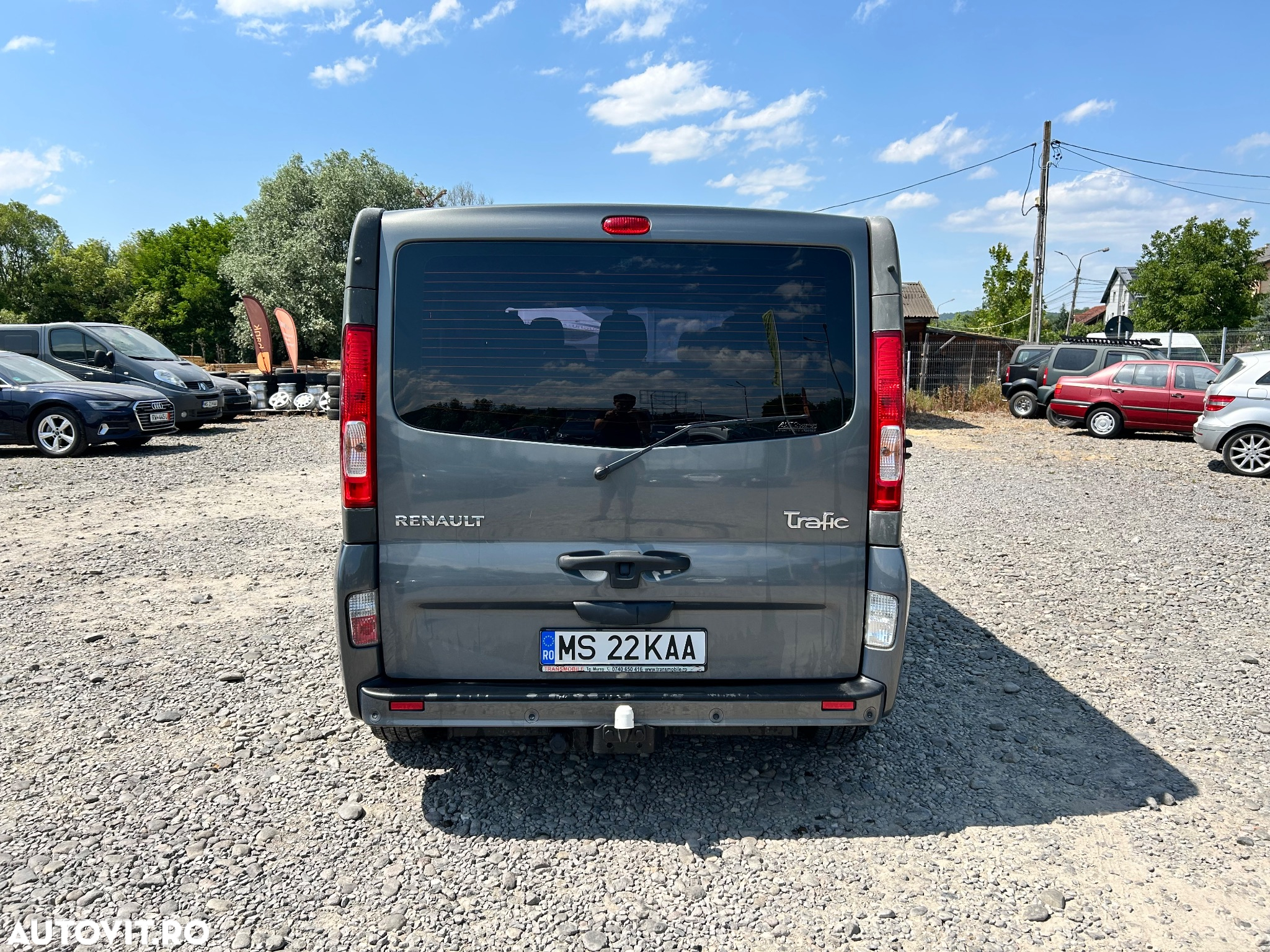 Renault Trafic 2.0 dCi 115 FAP Passenger Black Edition - 5