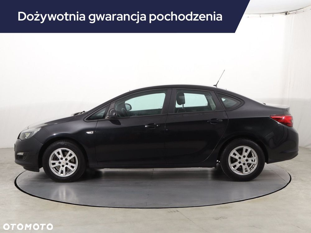 Opel Astra - 4