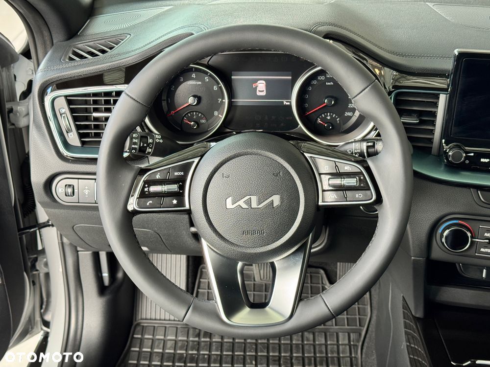 Kia XCeed 1.5 T-GDI L DCT - 11